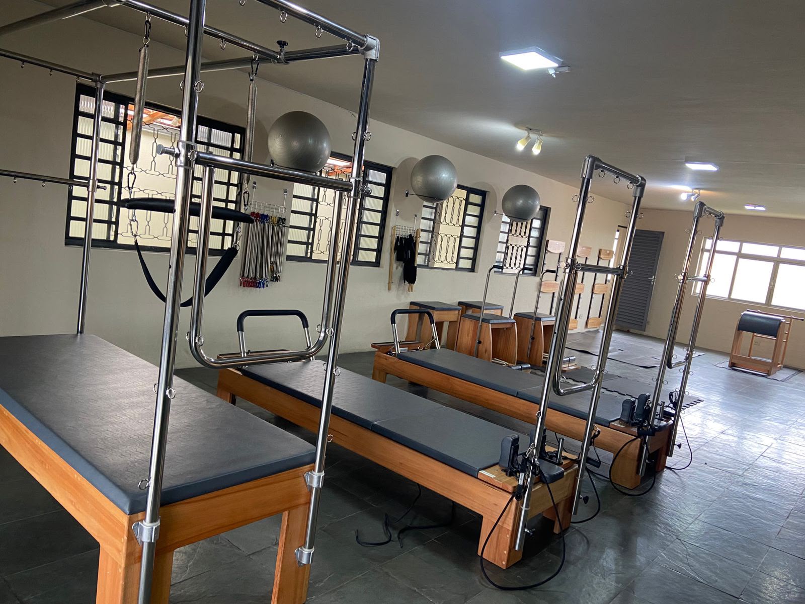 Sala de aparelhos do Studio Halu Pilates