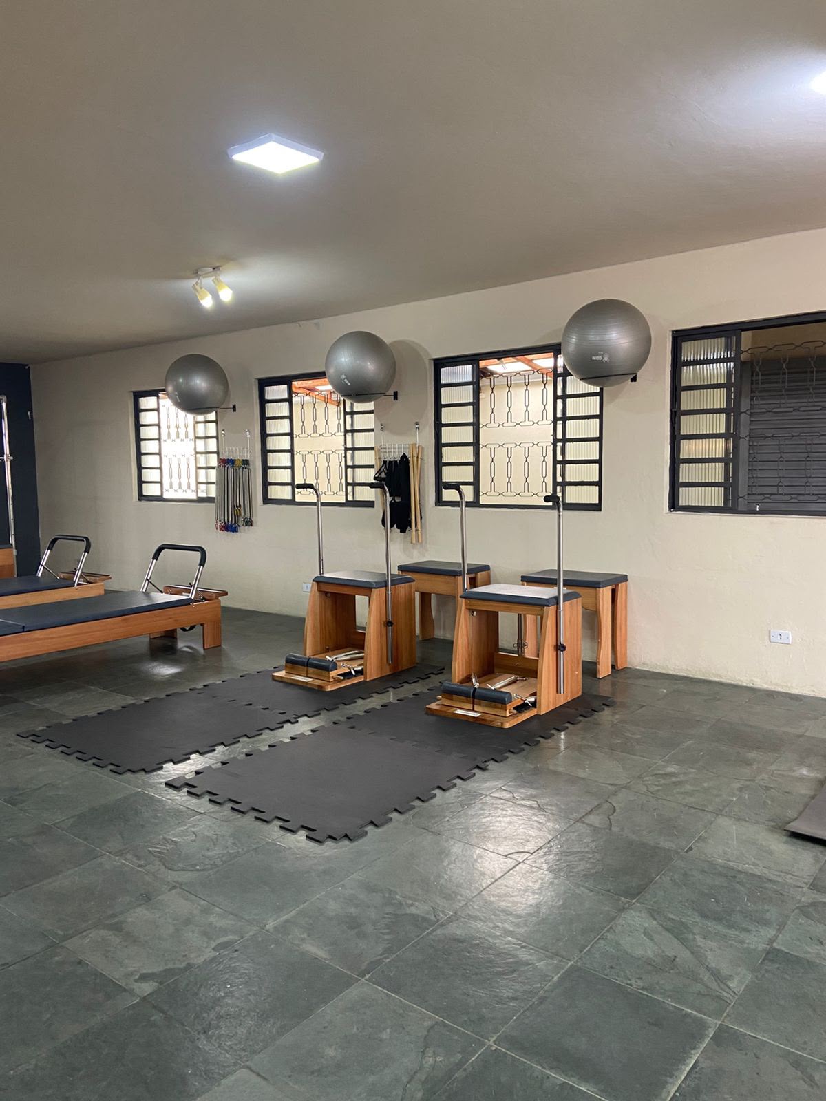 Sala de Pilates — foto real do Studio Halu Pilates em Guarulhos